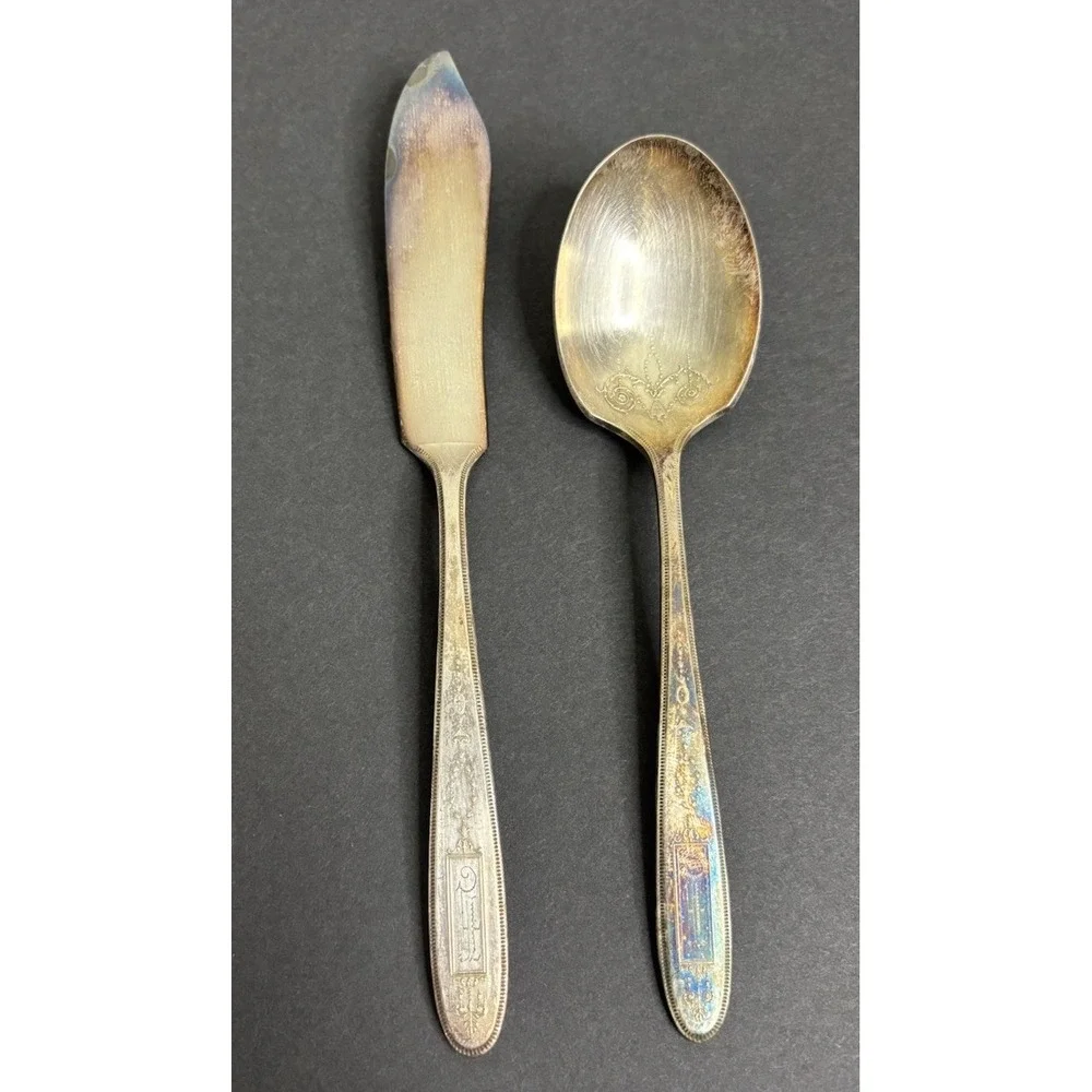Oneida Community Grosvenor Sugar Spoon & Butter Knife Silverplate Monogrammed F
